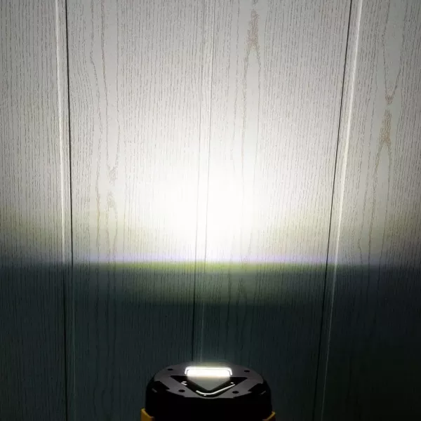 Ручной фонарь-прожектор YYC W594-SMD на треноге