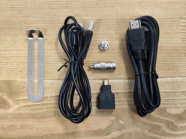 Компактный монитор 7" EM713 с HDMI и VGA