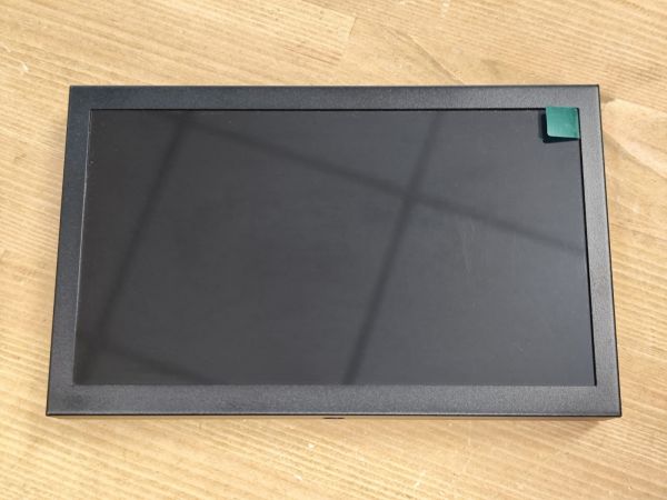 Компактный монитор 7" EM713 с HDMI и VGA