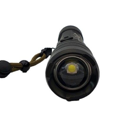 Светодиодный фонарик H-812-P70