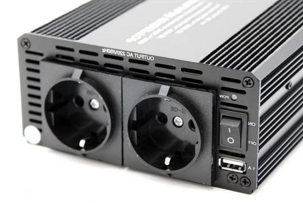 Автомобильный инвертор Eplutus PW-1500 24V/200V (пик 3000W)